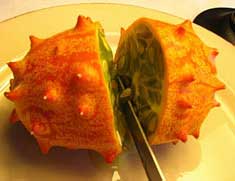 How-to-Eat-a-Horned-melon How-to-Eat-a-Horned-melon